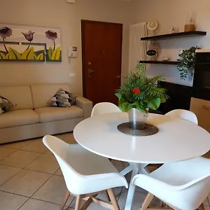https://gelsy-house.hotelinveneto.com