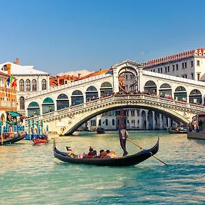https://appartamento-mestre.hotelinveneto.com